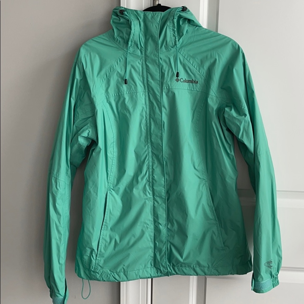 Women’s Columbia Rain Jacket